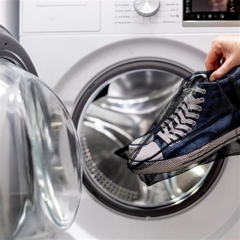 should i wash running shoes in washing machine.